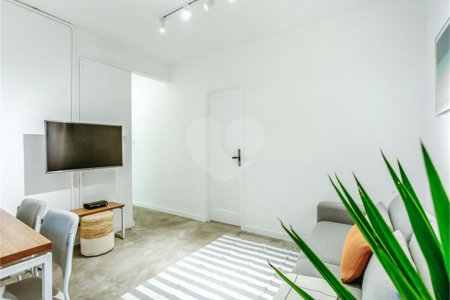 Apartamento à venda com 3 quartos, sendo 1 suíte, em Itaim Bibi, São Paulo, SP