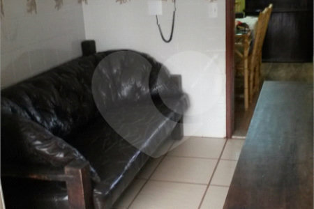 Apartamento à venda com 3 quartos, sendo 1 suíte, em Jardim Enseada, Guarujá, SP
