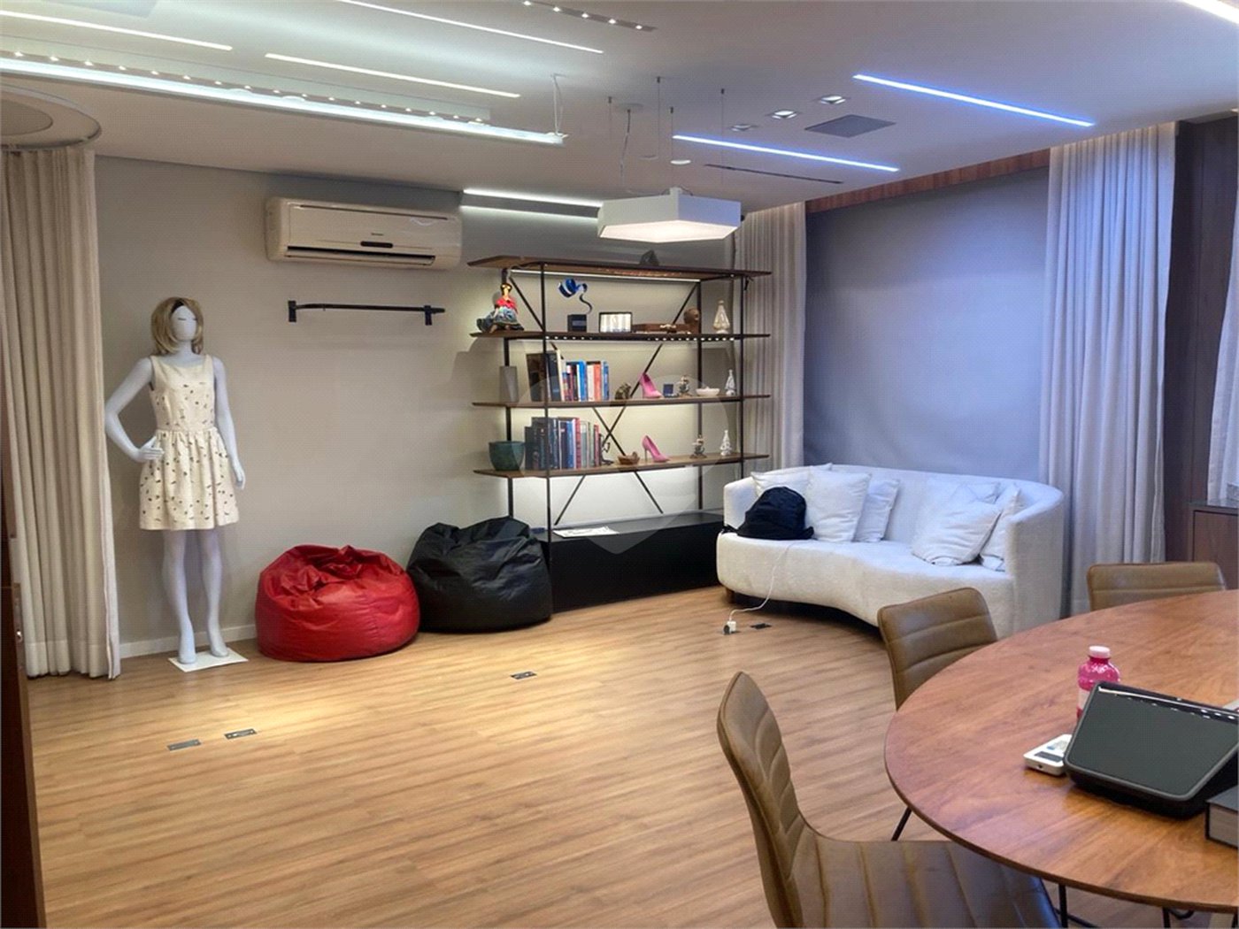 Sala à venda em Jardim Europa, São Paulo, SP