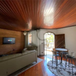 Casa à venda com 6 quartos, sendo 1 suíte, no condomínio Granja Olga I, Sorocaba - SP