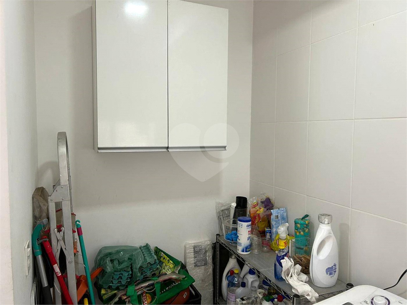 Apartamento à venda com 4 quartos, sendo 1 suíte,  em Jardim Armênia, Mogi das Cruzes, SP