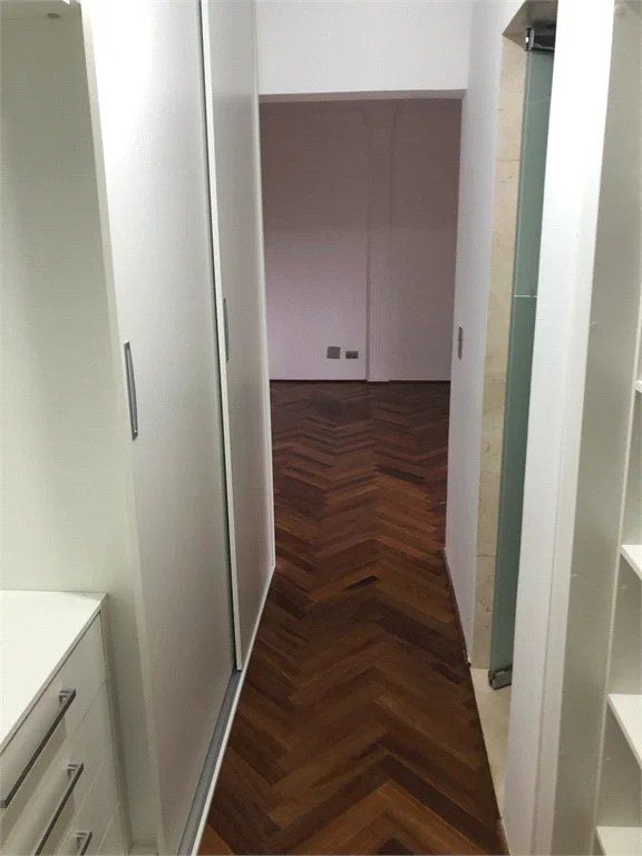 Apartamento à venda com 4 suítes em Vila Suzana, São Paulo, SP