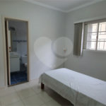 Casa à venda com 4 quartos, sendo 3 suítes, no condomínio Vila Inglesa, Sorocaba - SP