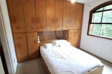 Sobrado à venda com 2 quartos em Alto da Boa Vista, São Paulo, SP