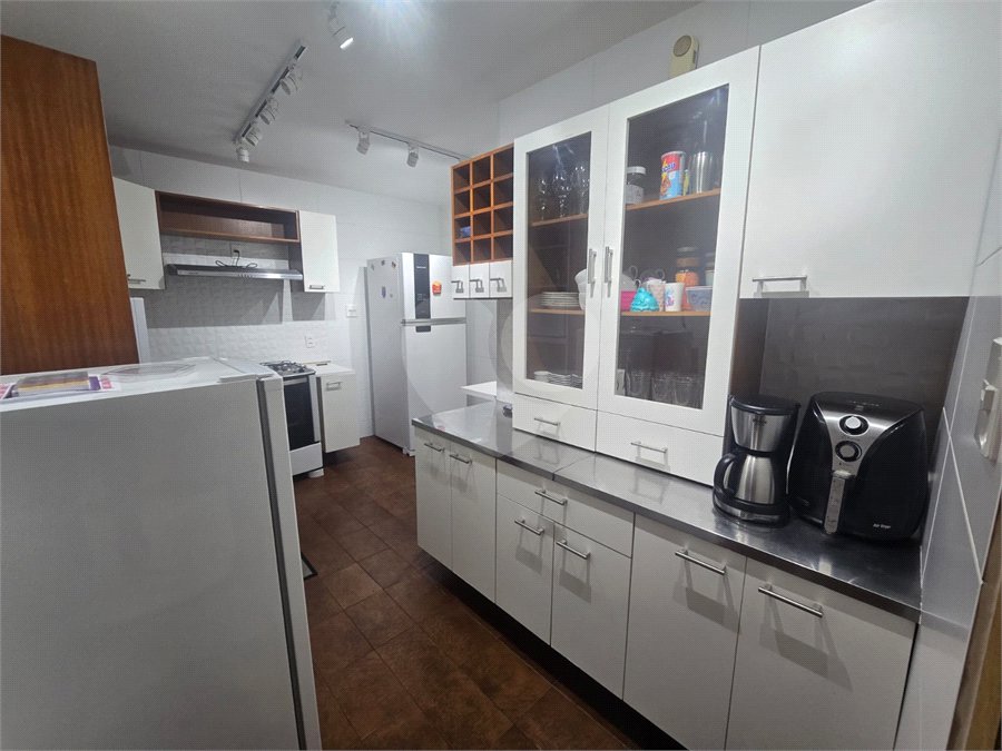 Apartamento à venda com 3 quartos, sendo 1 suíte, em Copacabana, Rio de Janeiro, RJ