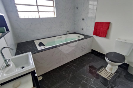 Casa à venda com 2 suítes em Jabaquara, São Paulo, SP