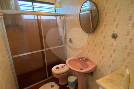 Casa à venda com 4 quartos, sendo 1 suíte,  em Vila Oliveira, Mogi das Cruzes, SP