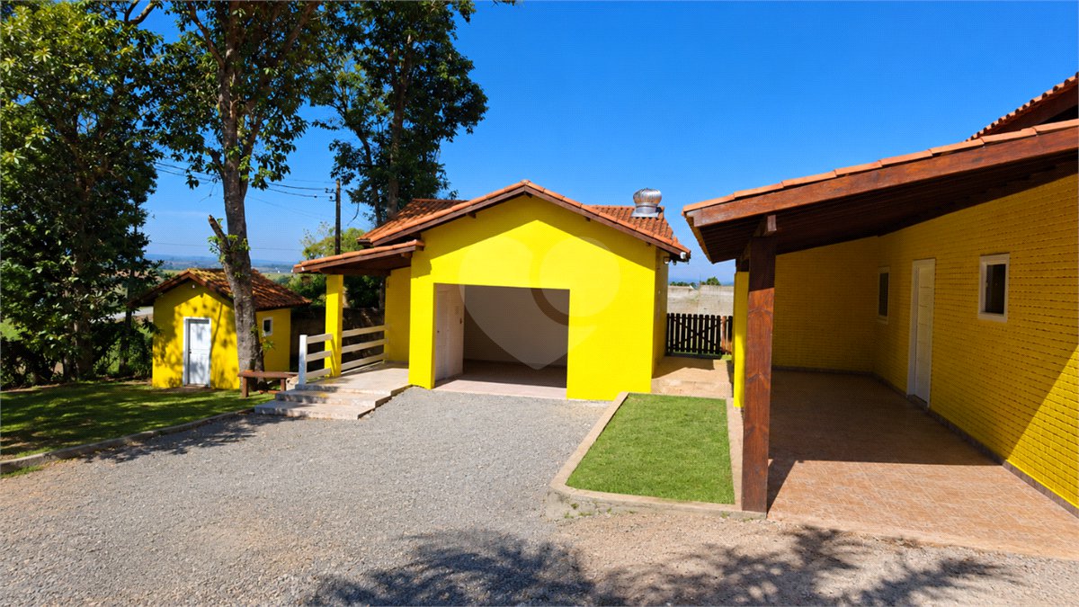 Chácara à venda com 3 suítes em Vila Xisto, São Miguel Arcanjo, SP
