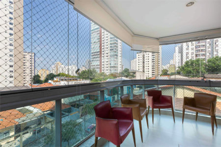 Apartamento à venda com 3 suítes em Vila Anglo Brasileira, São Paulo, SP