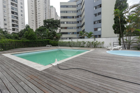 Apartamento à venda com 4 quartos, sendo 2 suítes,  em Jardim Parque Morumbi, São Paulo, SP