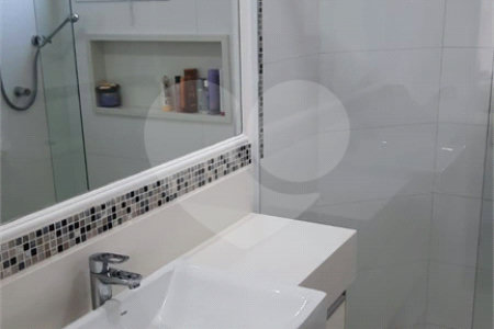 Apartamento à venda com 3 quartos, sendo 1 suíte, em Jardim Marajoara, São Paulo, SP
