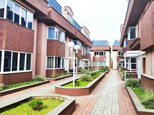 Casa à venda com 3 quartos, sendo 1 suíte,  no condomínio Ouro Verde, Guarulhos - SP