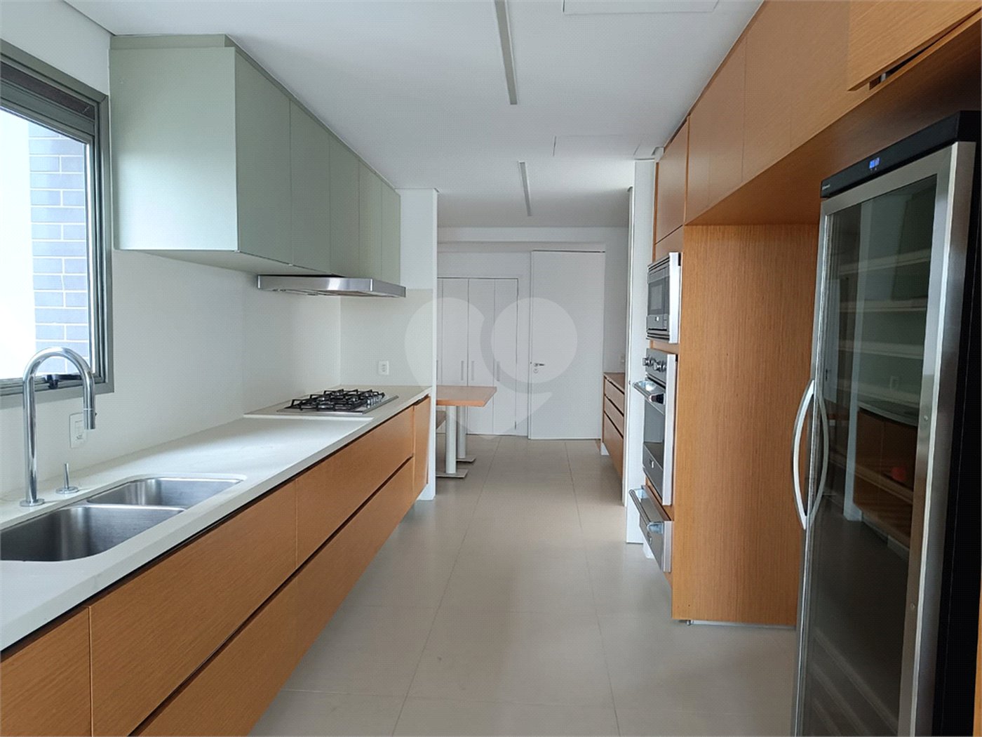 Apartamento à venda ou para alugar com 3 suítes em Pinheiros, São Paulo, SP