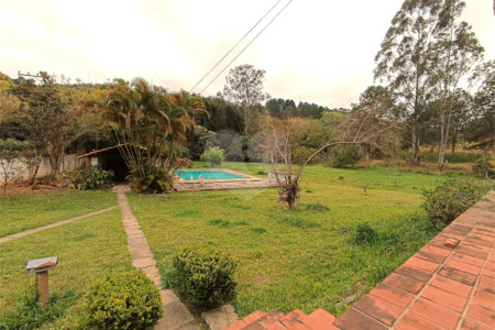 Chácara à venda com 3 quartos, sendo 1 suíte, em Dos Mendes, São Roque, SP