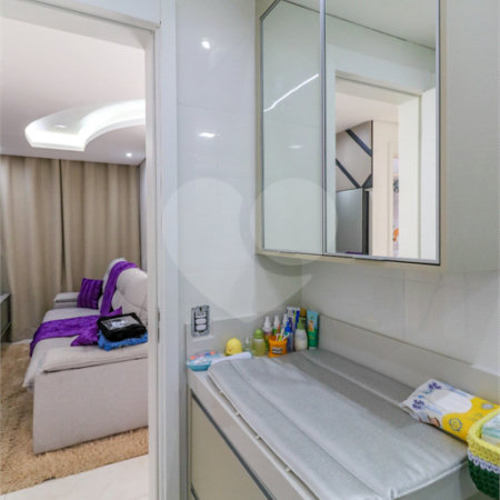 Apartamento à venda com 3 quartos, sendo 1 suíte, em Santo Amaro, São Paulo, SP