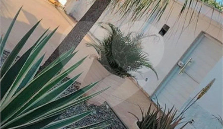 Casa à venda com 5 quartos, sendo 1 suíte,  em Campo Grande, Rio de Janeiro, RJ