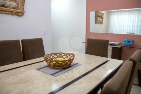 Casa à venda com 3 quartos, sendo 1 suíte, em Vila Gustavo, São Paulo, SP