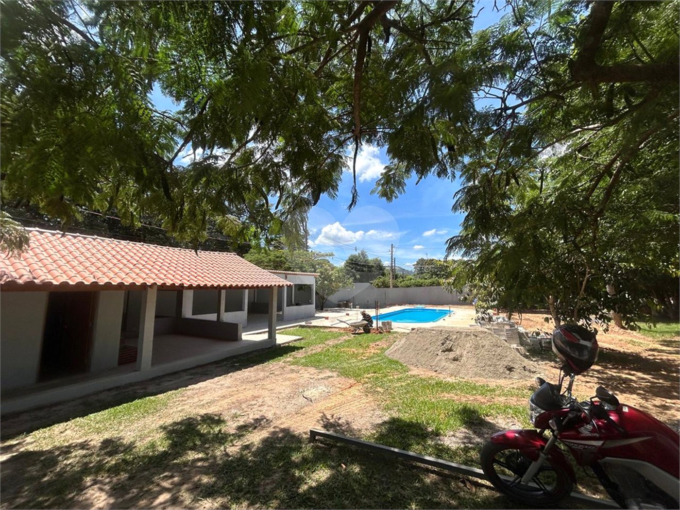 Casa à venda com 3 quartos, sendo 1 suíte, em Shamballa Village, Itu, SP