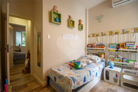 Apartamento à venda com 3 quartos, sendo 2 suítes,  em Tijuca, Rio de Janeiro, RJ