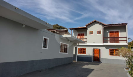 Casa à venda com 2 suítes em João XXIII, Vinhedo, SP