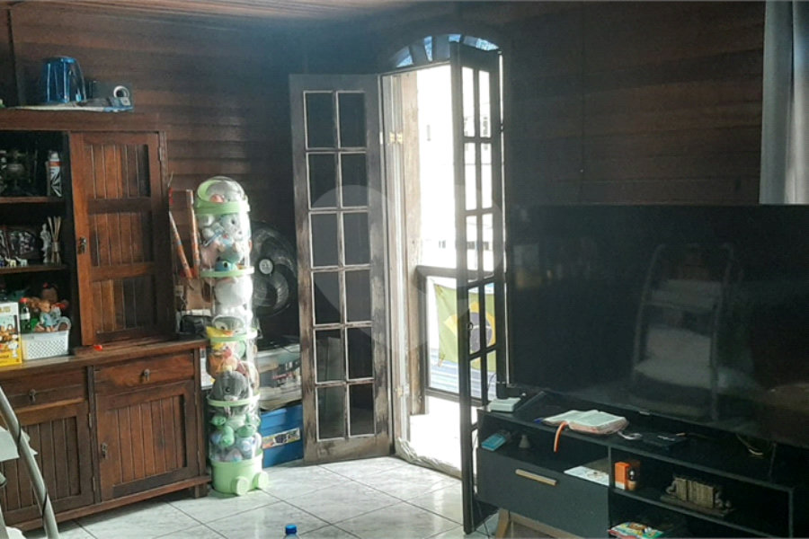 Sobrado à venda com 4 quartos, sendo 2 suítes, em Limão, São Paulo, SP