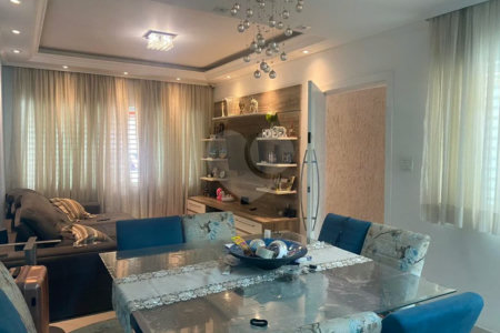 Sobrado à venda com 3 quartos, sendo 2 suítes, em Vila Mazzei, São Paulo, SP