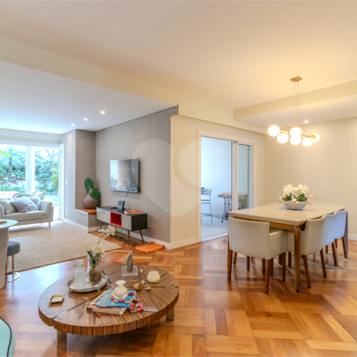 Casa à venda com 5 quartos, sendo 3 suítes, no condomínio Boulevard Saint Michael, São Paulo - SP