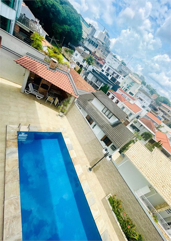 Sobrado à venda com 4 quartos, sendo 2 suítes, em Jardim Franca, São Paulo, SP