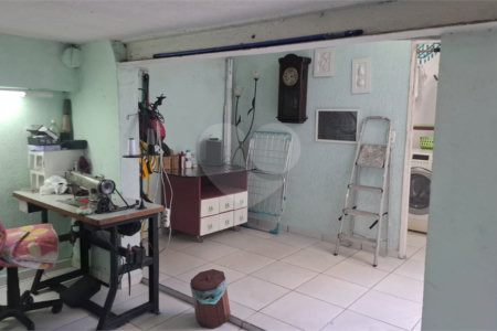 Sobrado à venda com 3 suítes em Vila Pompéia, São Paulo, SP
