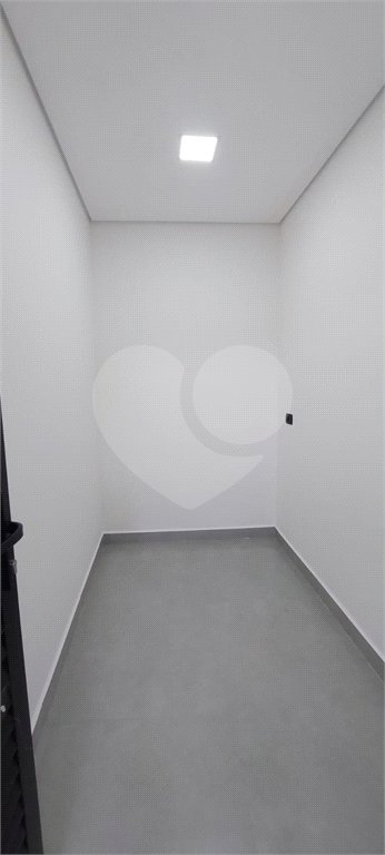 Casa à venda ou para alugar com 5 quartos, sendo 3 suítes, no condomínio Figueira Garden, Atibaia - SP
