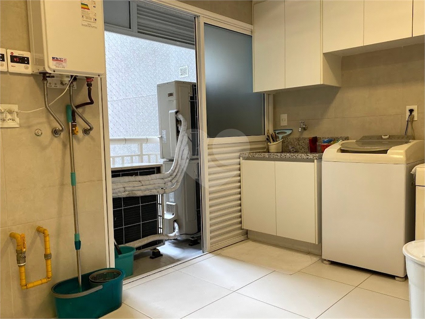 Apartamento à venda com 3 suítes em Vila Suzana, São Paulo, SP