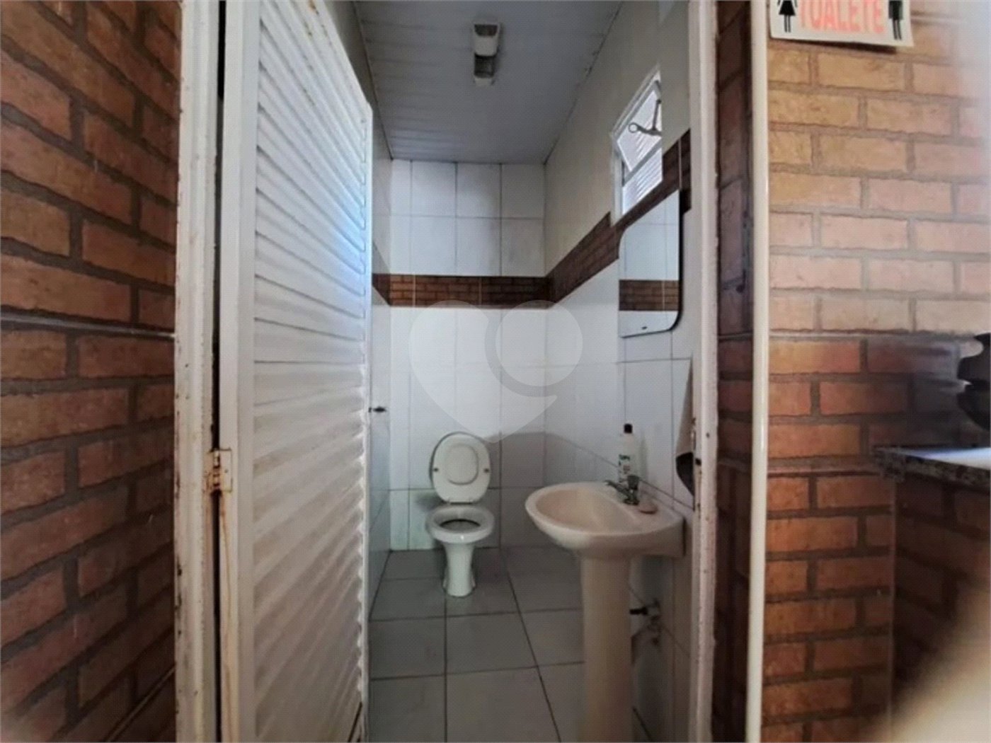 Casa à venda com 3 quartos, sendo 1 suíte, em Vista Alegre, Vinhedo, SP