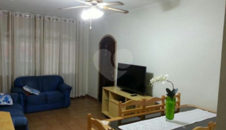 Sobrado à venda com 3 quartos, sendo 1 suíte,  em Parque Vitória, São Paulo, SP