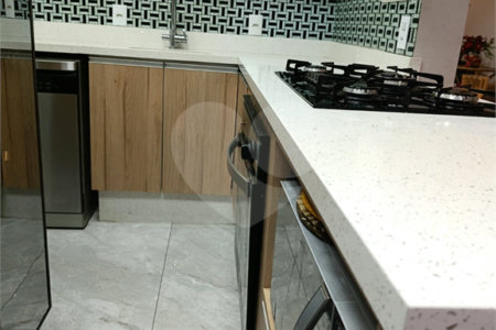 Apartamento à venda com 3 quartos, sendo 1 suíte, em Jardim Flor da Montanha, Guarulhos, SP