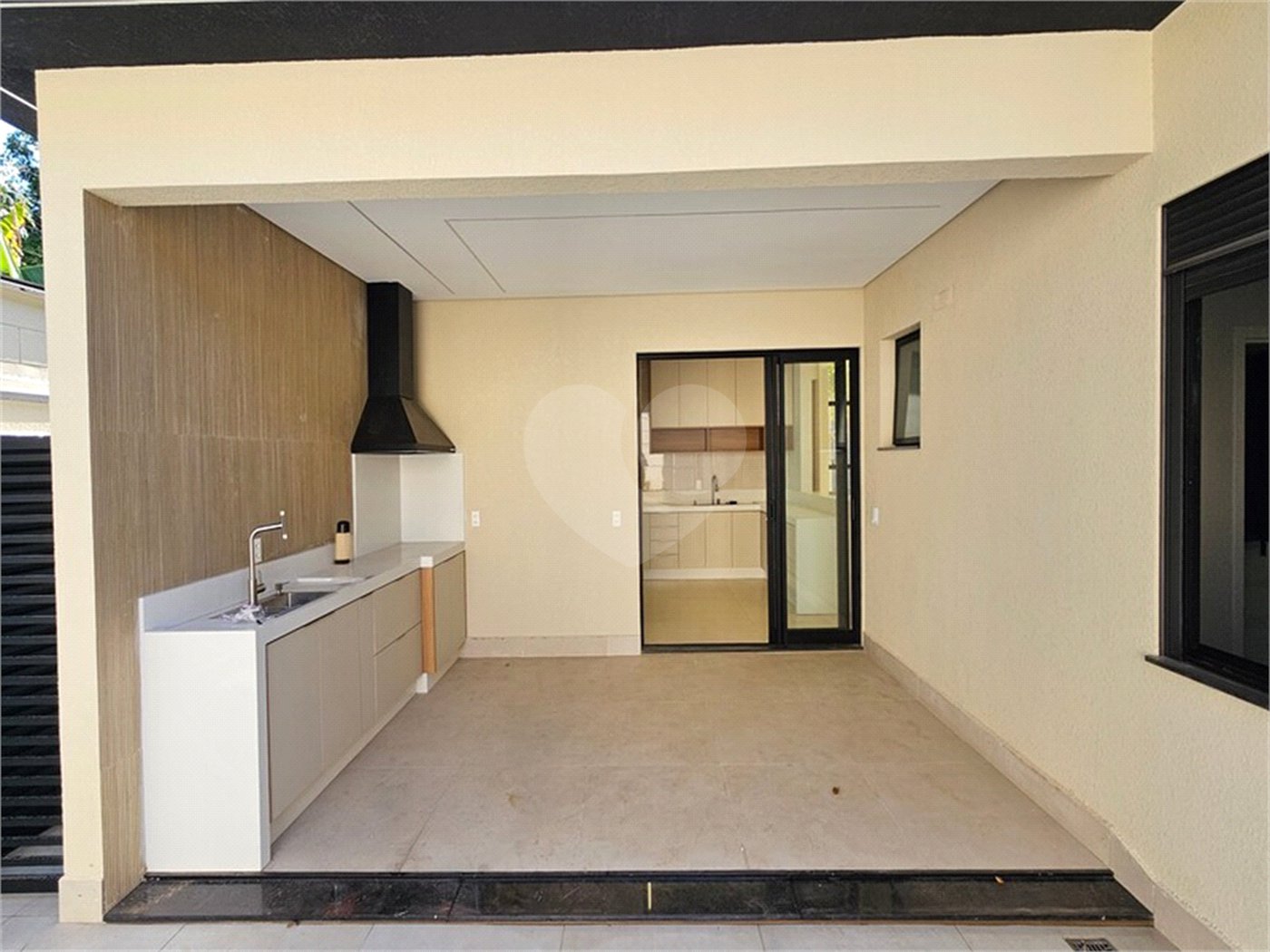 Casa à venda com 3 suítes no condomínio Residencial Milano, Indaiatuba - SP