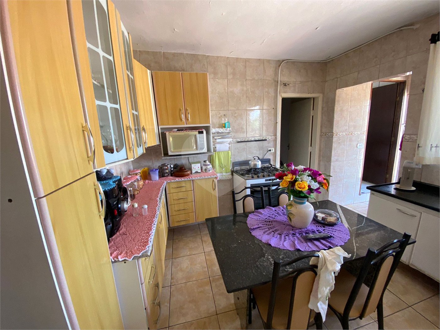 Sobrado à venda com 4 quartos em Jardim Cacique, Suzano, SP