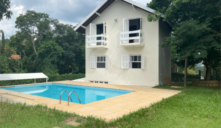 Casa à venda com 3 quartos, sendo 2 suítes,  no condomínio São Joaquim, Vinhedo - SP