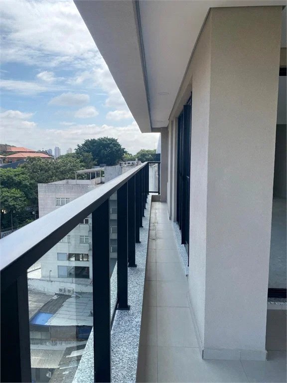 Apartamento à venda com 4 quartos, sendo 2 suítes,  em Pinheiros, São Paulo, SP