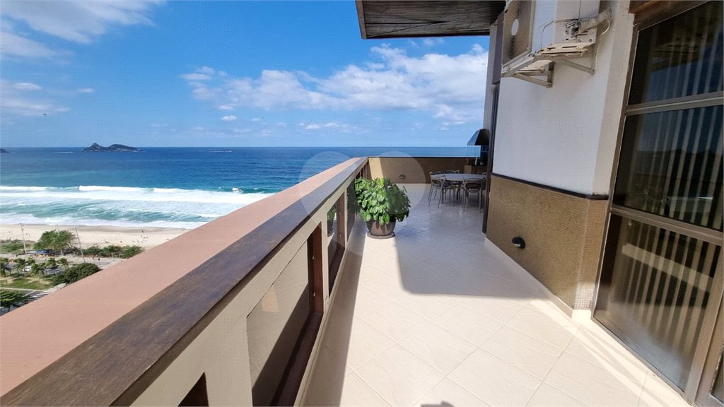 Apartamento à venda com 4 quartos, sendo 2 suítes, em Barra da Tijuca, Rio de Janeiro, RJ