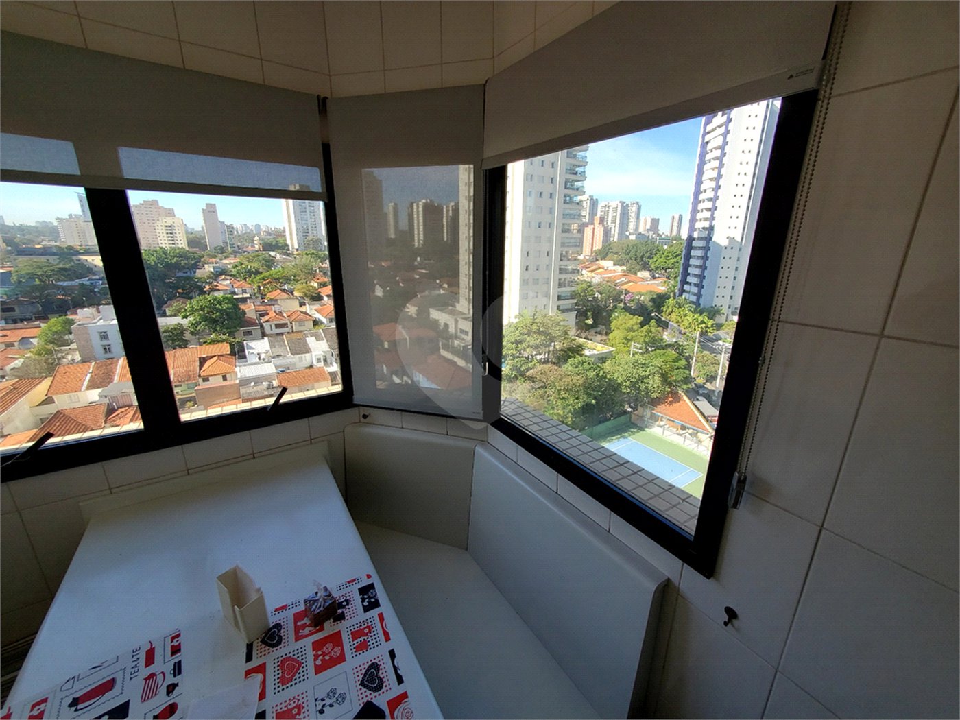 Apartamento à venda com 3 quartos, sendo 1 suíte,  em Santo Amaro, São Paulo, SP