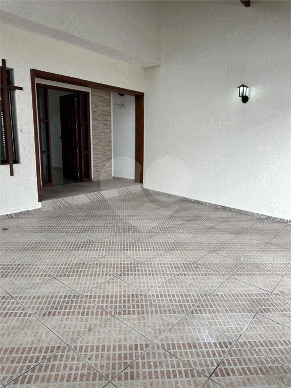 Casa à venda ou para alugar com 3 quartos, sendo 1 suíte, em Vila Andrade, São Paulo, SP