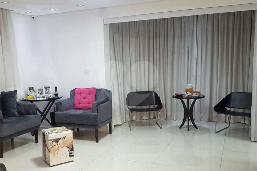 Cobertura à venda com 4 quartos, sendo 3 suítes,  em Santana, São Paulo, SP