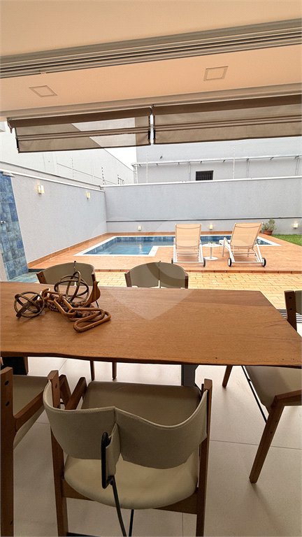 Casa à venda com 3 suítes no condomínio Jardim Residencial Dona Maria José, Indaiatuba - SP