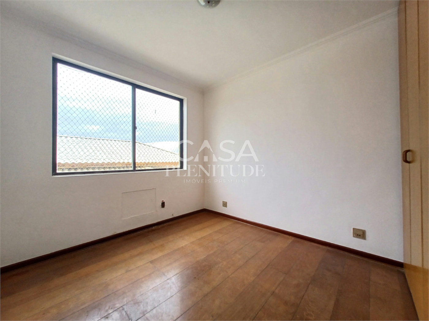 Apartamento à venda com 3 quartos, sendo 1 suíte, em Jardim Ferreira, Sorocaba, SP