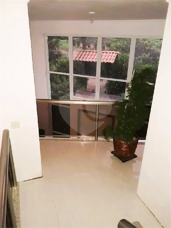 Sobrado à venda com 5 quartos, sendo 3 suítes, em Campos de Atibaia, Atibaia, SP