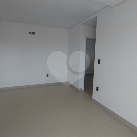 Apartamento à venda com 3 quartos, sendo 1 suíte, em Jardim Refúgio, Sorocaba, SP