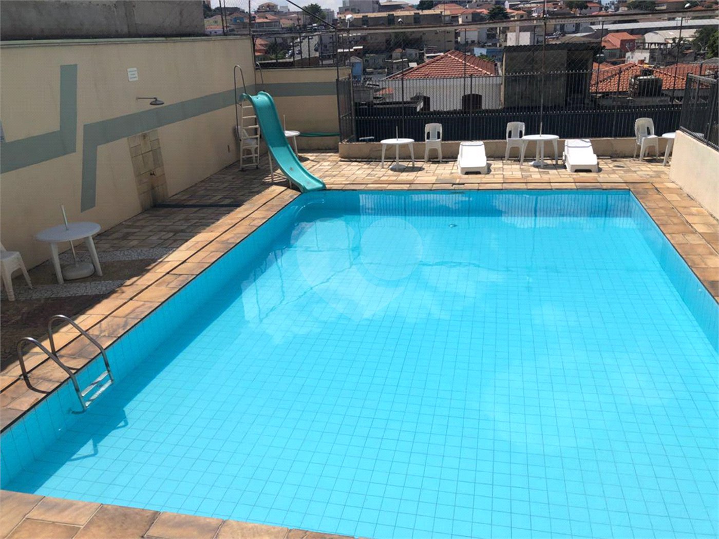 Apartamento à venda com 2 quartos em Parque Peruche, São Paulo, SP