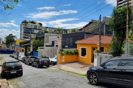 Casa à venda com 2 quartos em Vila Madalena, São Paulo, SP