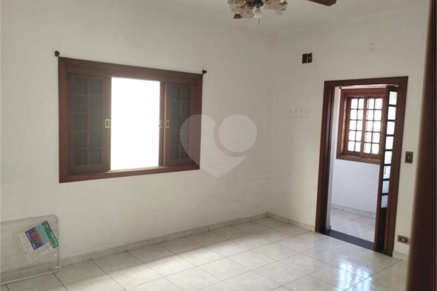 Casa à venda com 4 quartos, sendo 1 suíte,  em Santana, São Paulo, SP