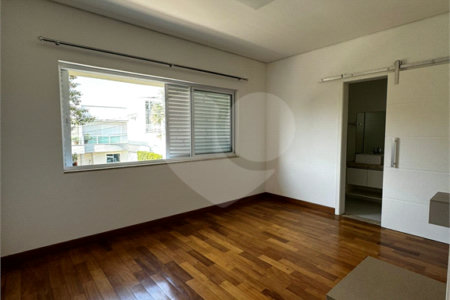 Casa à venda com 4 quartos, sendo 2 suítes,  no condomínio Montblanc, Sorocaba - SP